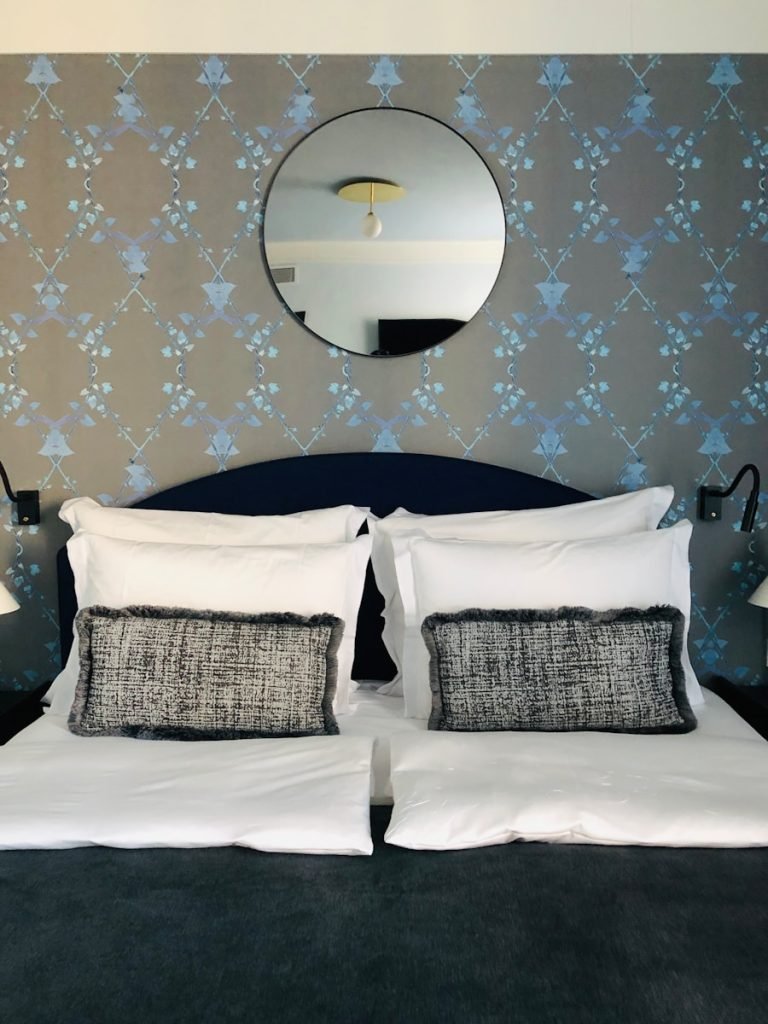 Motif wallpaper yang simple
