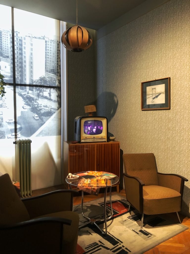 Motif wallpaper yang simple
