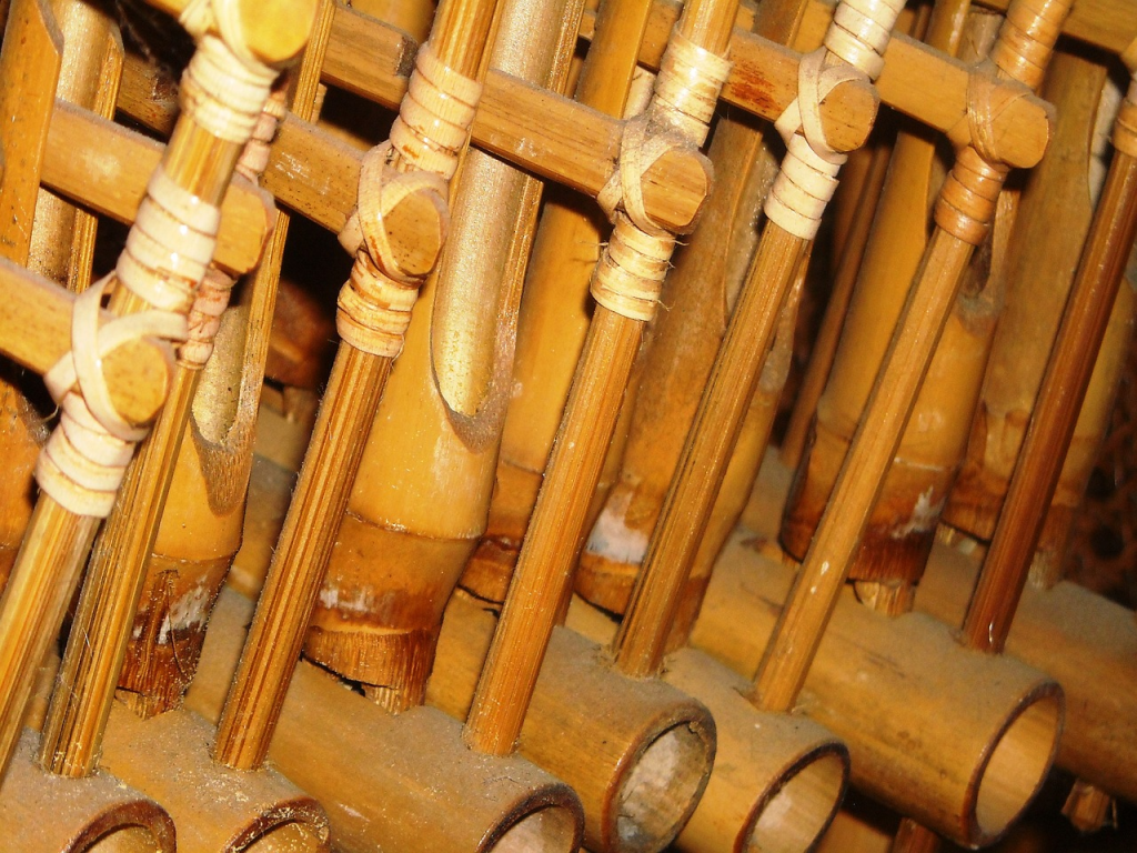 Sejarah alat musik angklung

